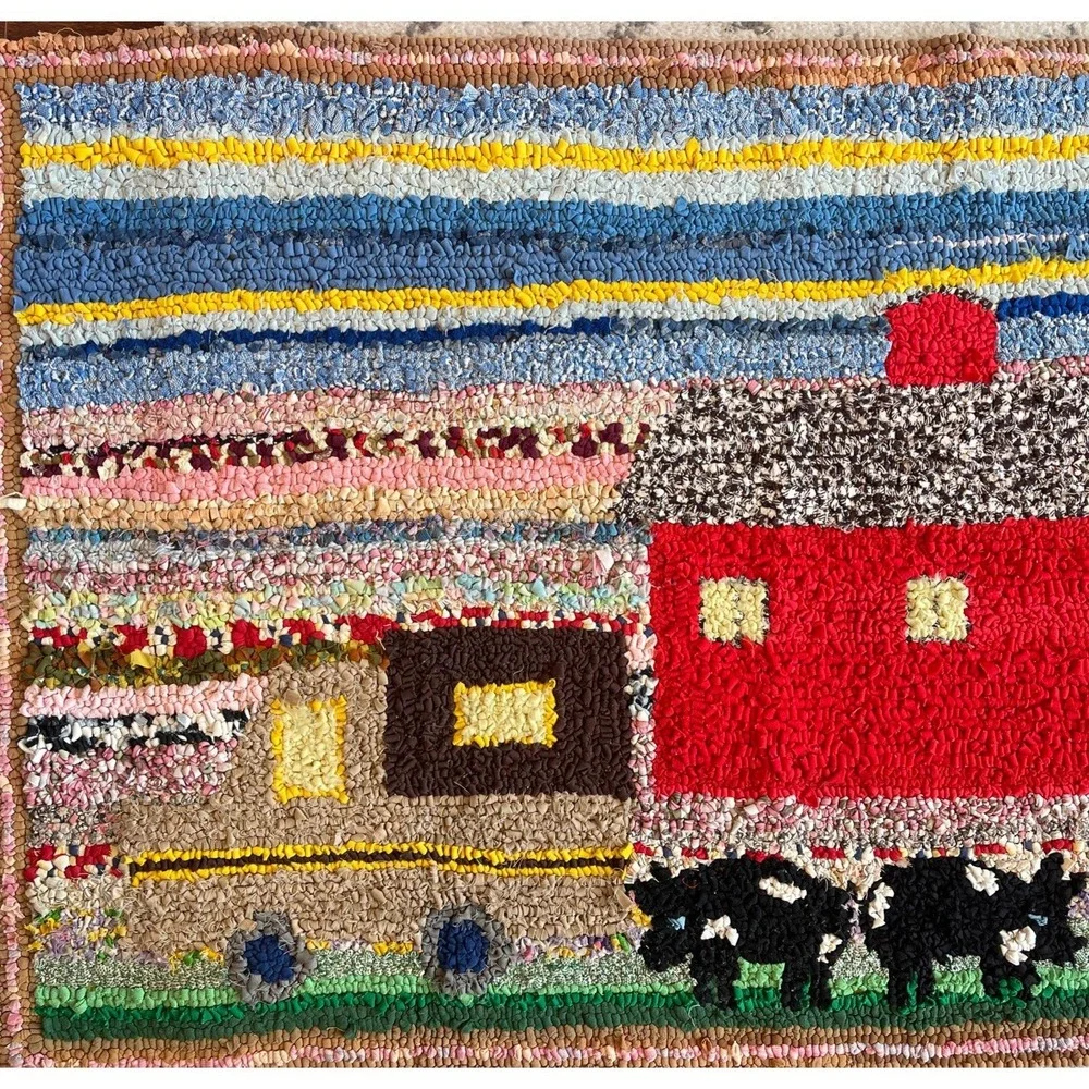 VTG Boho Grandma Cottage Core Rug Folk Art Hooked Farm Red Barn 46.75